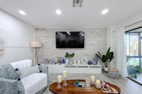 Adosado en venta en Tamarac, Florida, 2 dormitorios, 160.07 m2 № 1967121 - foto 24
