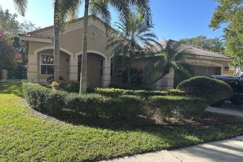 House in Weston, Florida 4 bedrooms, 196.58 sq.m. № 1995644