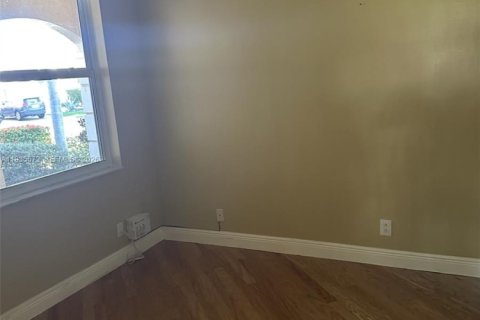 House in Weston, Florida 4 bedrooms, 196.58 sq.m. № 1995644 - photo 20