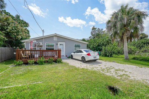 Villa ou maison à vendre à Port Charlotte, Floride: 2 chambres, 89.93 m2 № 1914767 - photo 26