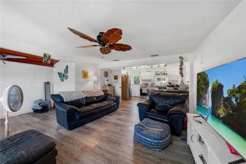 Villa ou maison à vendre à Port Charlotte, Floride: 2 chambres, 89.93 m2 № 1914767 - photo 3