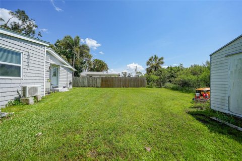 Villa ou maison à vendre à Port Charlotte, Floride: 2 chambres, 89.93 m2 № 1914767 - photo 22
