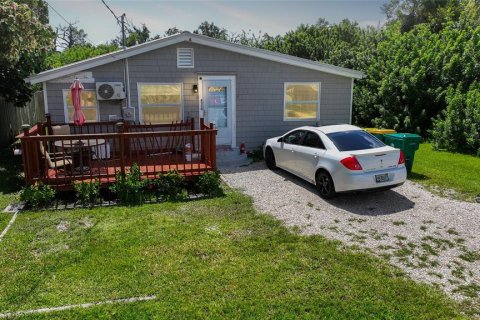 Villa ou maison à vendre à Port Charlotte, Floride: 2 chambres, 89.93 m2 № 1914767 - photo 1