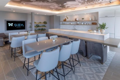 Apartamento en alquiler en Miami, Florida, 1 dormitorio, 62.43 m2 № 1964357 - foto 9