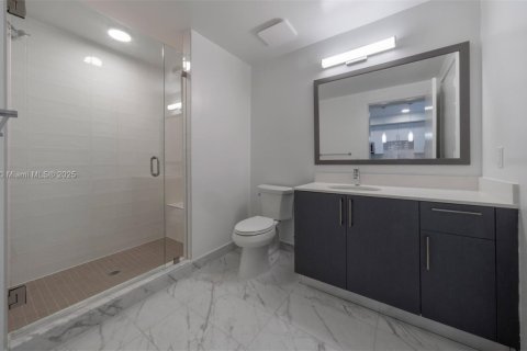 Apartamento en alquiler en Miami, Florida, 1 dormitorio, 62.43 m2 № 1964357 - foto 24