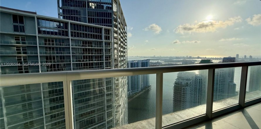 Condo in Miami, Florida, 1 bedroom  № 2087213