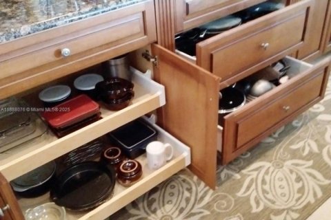 Villa ou maison à vendre à Cape Coral, Floride: 4 chambres, 238.11 m2 № 1938564 - photo 18