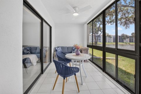 Condo in Delray Beach, Florida, 2 bedrooms № 2185634 - photo 22