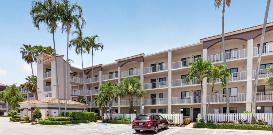 Condo in Delray Beach, Florida, 2 bedrooms № 2185634