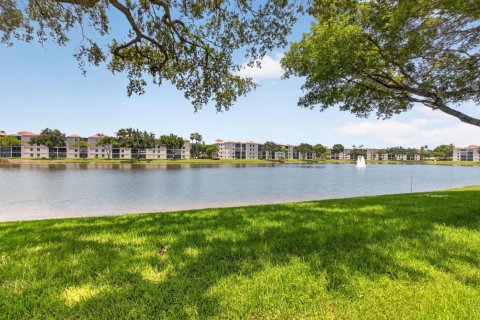 Condo in Delray Beach, Florida, 2 bedrooms № 2185634 - photo 25