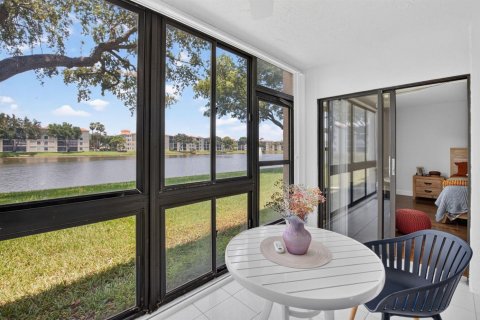Condo in Delray Beach, Florida, 2 bedrooms № 2185634 - photo 24