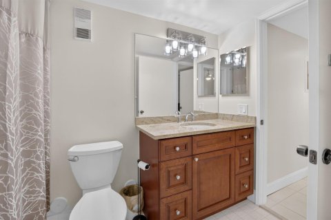 Condo in Delray Beach, Florida, 2 bedrooms № 2185634 - photo 29
