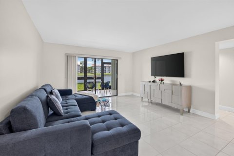 Condo in Delray Beach, Florida, 2 bedrooms № 2185634 - photo 14