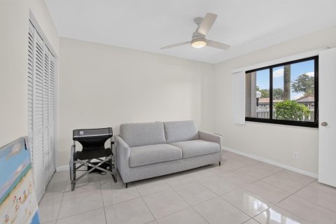 Condo in Delray Beach, Florida, 2 bedrooms № 2185634 - photo 30