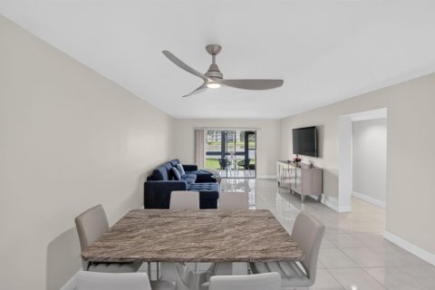 Condo in Delray Beach, Florida, 2 bedrooms № 2185634 - photo 8