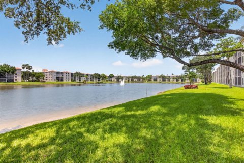 Condo in Delray Beach, Florida, 2 bedrooms № 2185634 - photo 26
