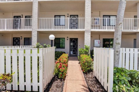 Condo in Delray Beach, Florida, 2 bedrooms № 2185634 - photo 2