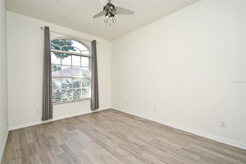 House in Orlando, Florida 4 bedrooms, 199 sq.m. № 1853321 - photo 15