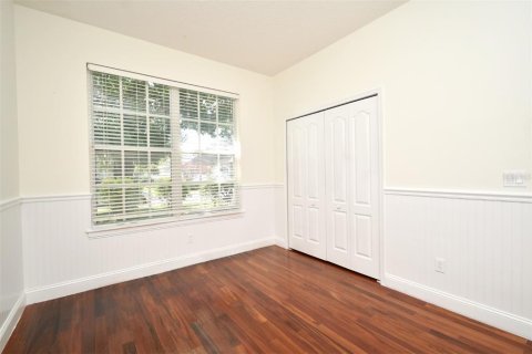House in Orlando, Florida 4 bedrooms, 199 sq.m. № 1853321 - photo 12