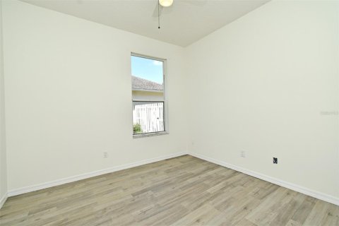 House in Orlando, Florida 4 bedrooms, 199 sq.m. № 1853321 - photo 17