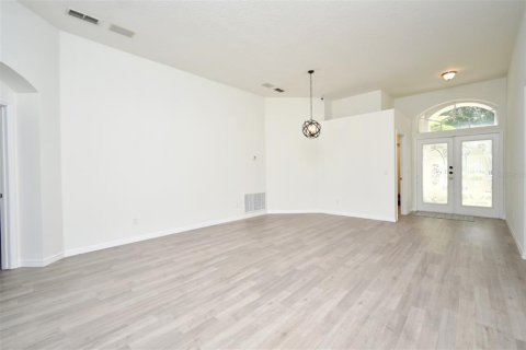 House in Orlando, Florida 4 bedrooms, 199 sq.m. № 1853321 - photo 8