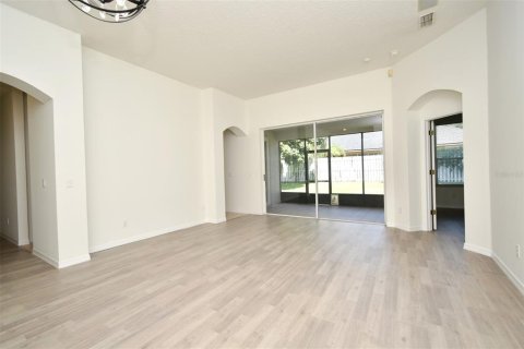House in Orlando, Florida 4 bedrooms, 199 sq.m. № 1853321 - photo 5