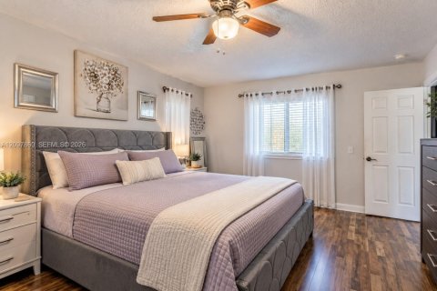 Villa ou maison à vendre à Tamarac, Floride: 4 chambres, 171.31 m2 № 2389980 - photo 18