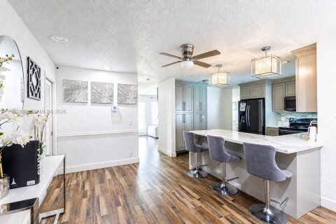 Villa ou maison à vendre à Tamarac, Floride: 4 chambres, 171.31 m2 № 2389980 - photo 17