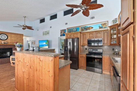 House in St. Lucie, Florida 3 bedrooms, 119.84 sq.m. № 2181178 - photo 4