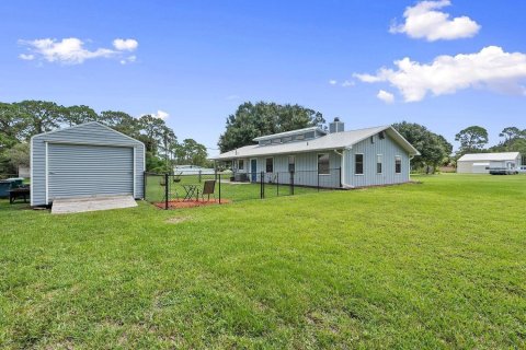 House in St. Lucie, Florida 3 bedrooms, 119.84 sq.m. № 2181178 - photo 19