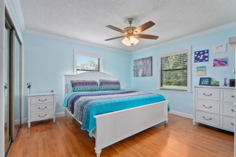 House in St. Lucie, Florida 3 bedrooms, 119.84 sq.m. № 2181178 - photo 11