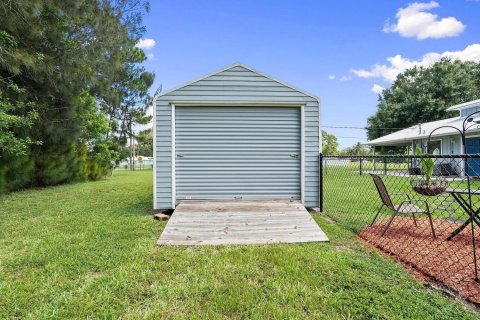 House in St. Lucie, Florida 3 bedrooms, 119.84 sq.m. № 2181178 - photo 18