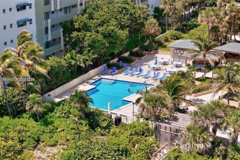 Copropriété à vendre à Lauderdale-by-the-Sea, Floride: 3 chambres, 310.29 m2 № 1989341 - photo 3