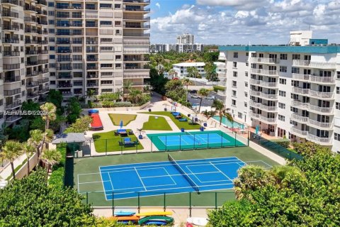 Copropriété à vendre à Lauderdale-by-the-Sea, Floride: 3 chambres, 310.29 m2 № 1989341 - photo 4