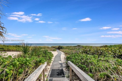 Copropriété à vendre à Lauderdale-by-the-Sea, Floride: 3 chambres, 310.29 m2 № 1989341 - photo 5