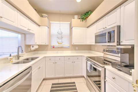 Touwnhouse à vendre à Tampa, Floride: 3 chambres, 144.09 m2 № 2410067 - photo 5