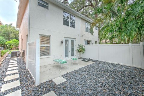 Touwnhouse à vendre à Tampa, Floride: 3 chambres, 144.09 m2 № 2410067 - photo 18