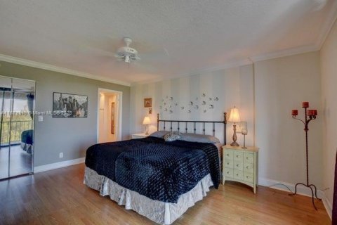 Condominio en venta en Deerfield Beach, Florida, 2 dormitorios, 111.48 m2 № 1410981 - foto 19
