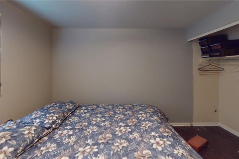 House in Tampa, Florida 3 bedrooms, 124.67 sq.m. № 2316779 - photo 2