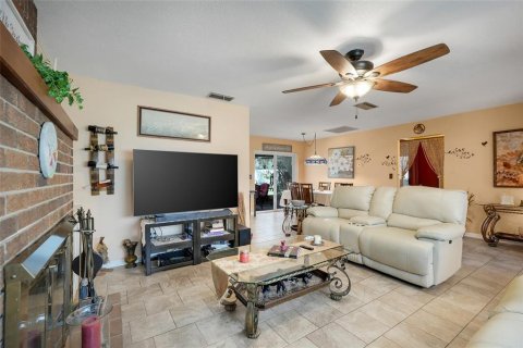 Casa en venta en Lake Wales, Florida, 2 dormitorios, 125.7 m2 № 2344988 - foto 11