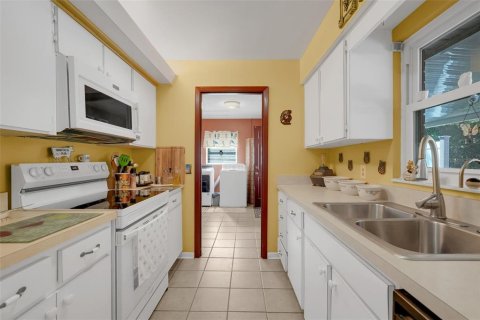 Casa en venta en Lake Wales, Florida, 2 dormitorios, 125.7 m2 № 2344988 - foto 15