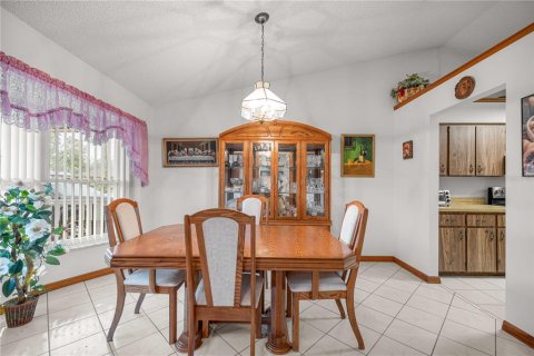 Casa en venta en Ocala, Florida, 3 dormitorios, 166.3 m2 № 2091777 - foto 5