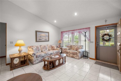 Casa en venta en Ocala, Florida, 3 dormitorios, 166.3 m2 № 2091777 - foto 3