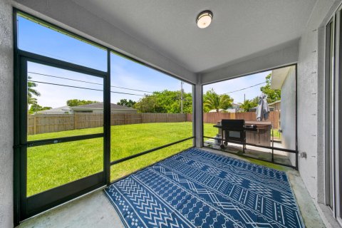 Casa en venta en Port St. Lucie, Florida, 4 dormitorios, 164.72 m2 № 2417654 - foto 23