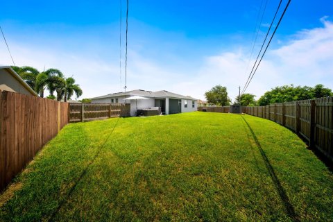 Casa en venta en Port St. Lucie, Florida, 4 dormitorios, 164.72 m2 № 2417654 - foto 26