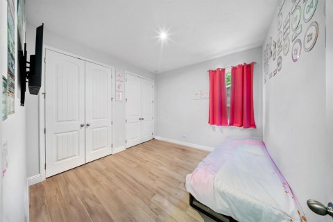 Casa en venta en Port St. Lucie, Florida, 4 dormitorios, 164.72 m2 № 2417654 - foto 19