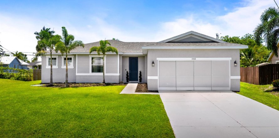 Casa en Port St. Lucie, Florida 4 dormitorios, 164.72 m2 № 2417654