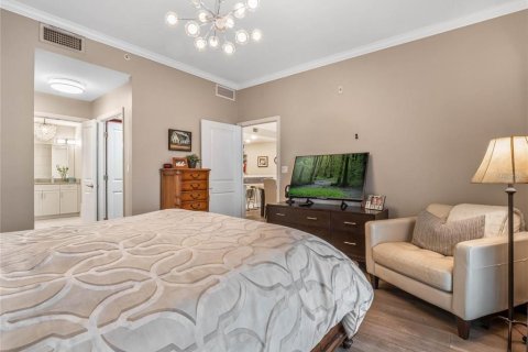 Condo in Orlando, Florida, 2 bedrooms  № 2272754 - photo 15