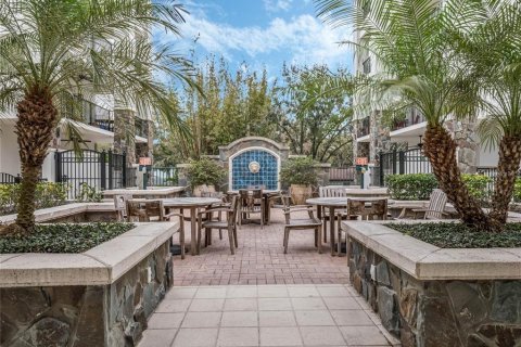 Condo in Orlando, Florida, 2 bedrooms  № 2272754 - photo 20