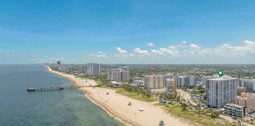 Condominio en Pompano Beach, Florida, 1 dormitorio  № 2085072